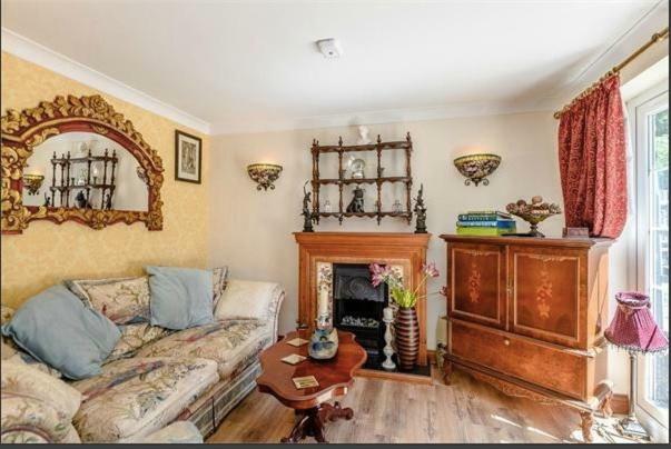 Little Croft Apartment Haddenham  ภายนอก รูปภาพ